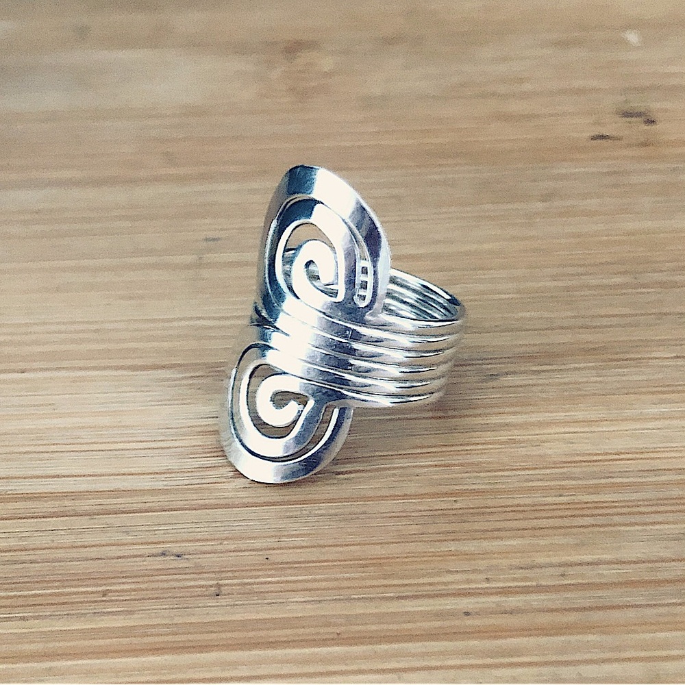 $58 Athra Designer Estate Ring Open Shank Sterling Marked ATI.925 MEXICO
